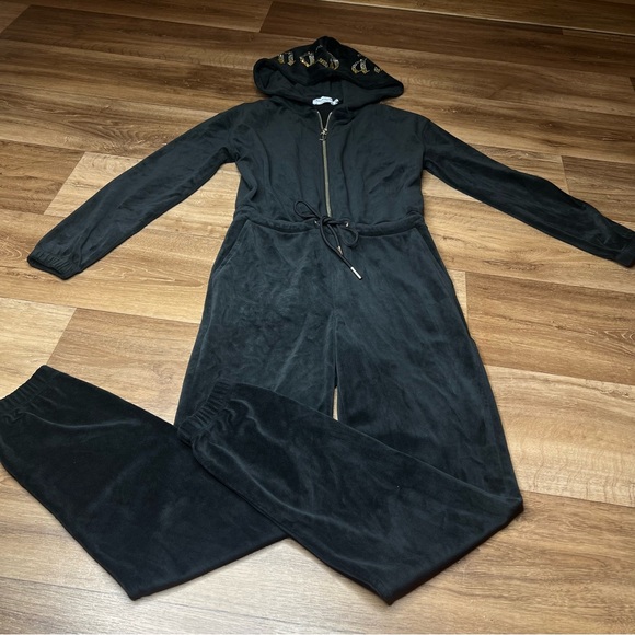 Juicy Couture Pants - Juicy Couture Track Suit Luxe Velour  XSmall Black Y2K Hoodie Zip Jumpsuit Cozy